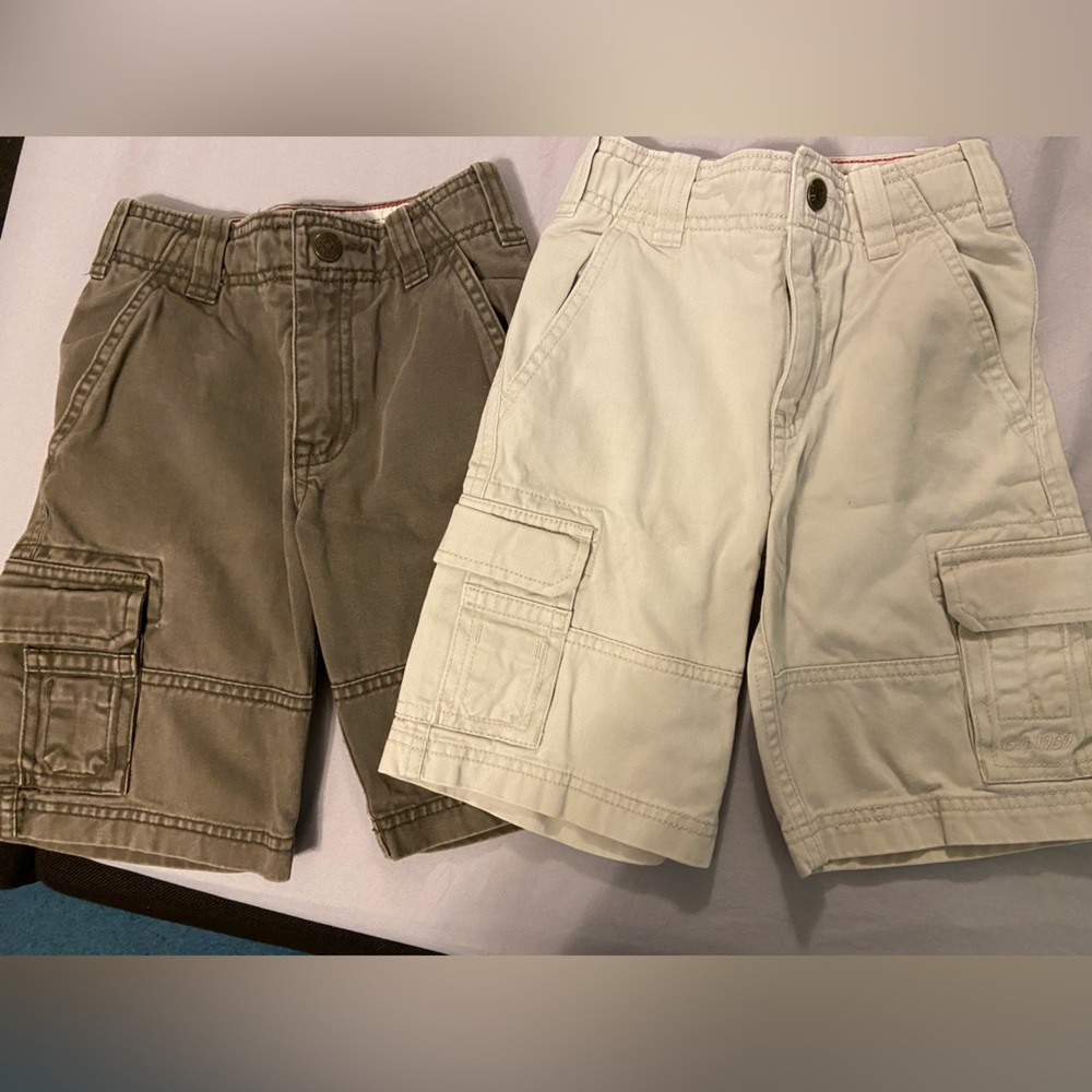2 pairs of GAP khaki shorts (4 toddler)